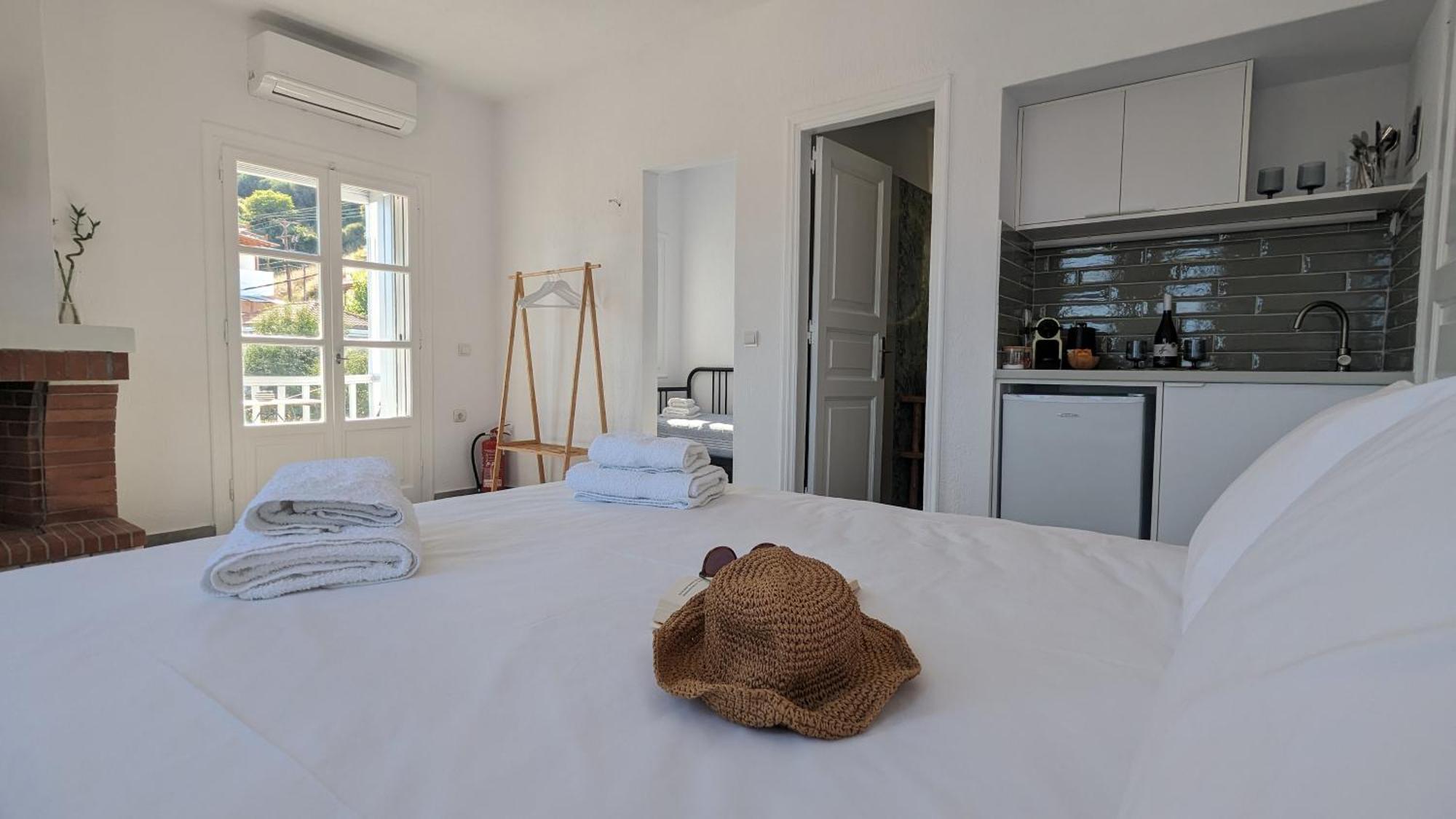 The Botanist Guesthouse Скопелос Екстер'єр фото